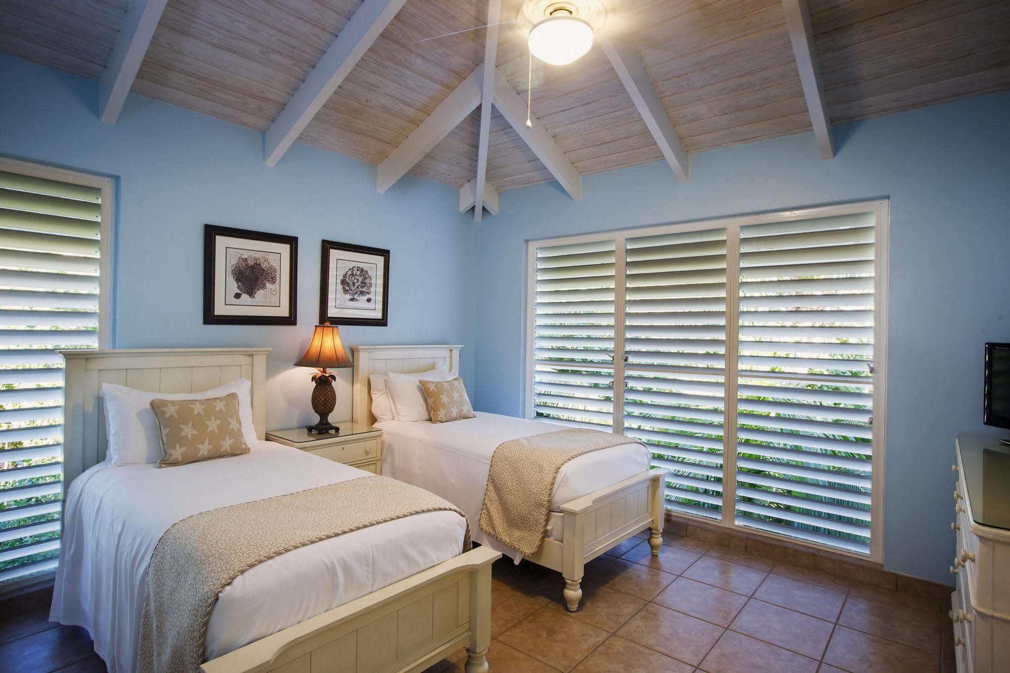 Ocean Club West Resort Grace Bay Exteriér fotografie